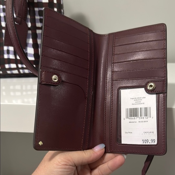Kate Spade Maroon and Black Satchel with Structured Elegance & Matching Wallet - Picture 6 of 7